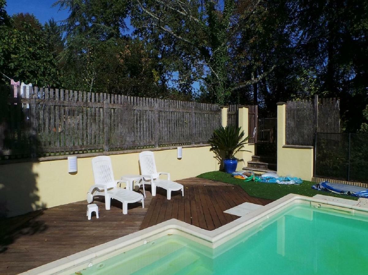 Les Coustilles Saint-Alvere Экстерьер фото