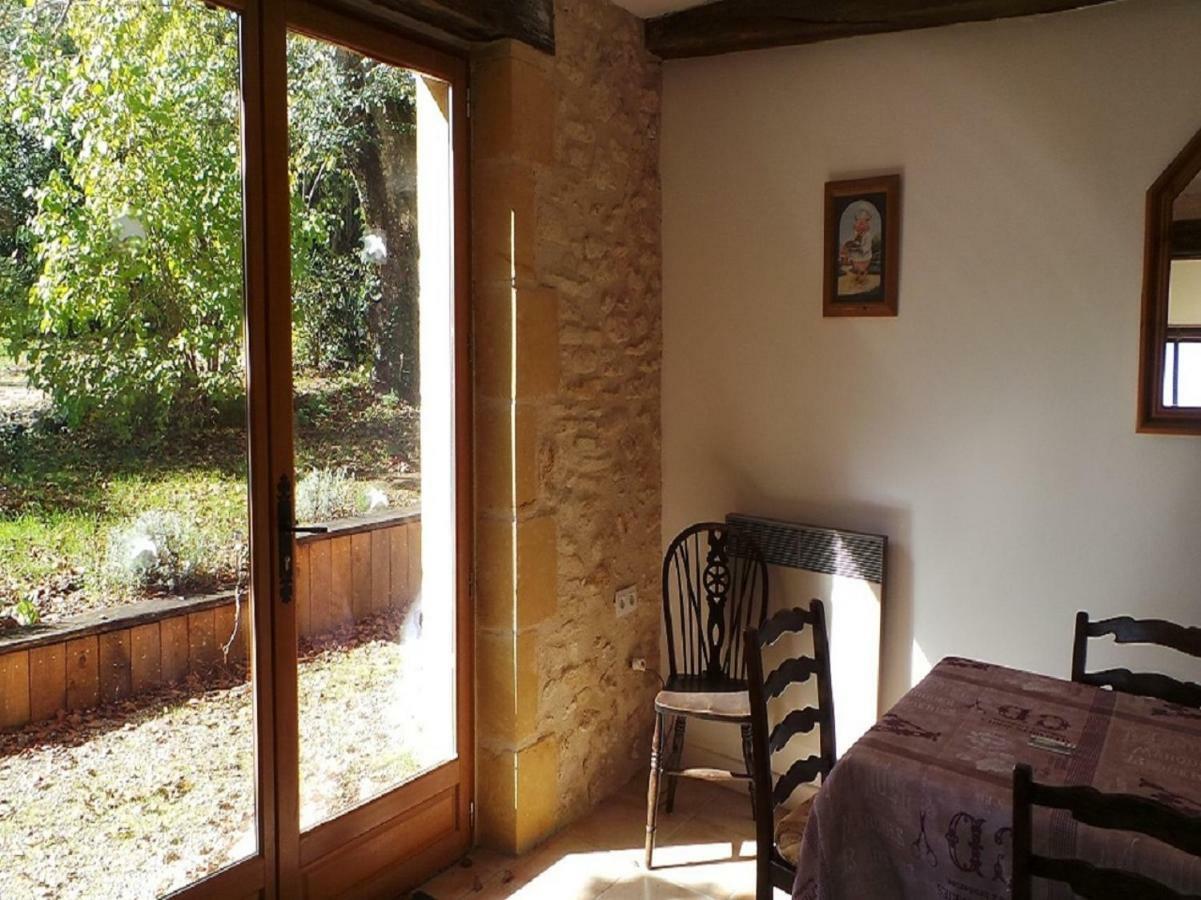 Les Coustilles Saint-Alvere Экстерьер фото