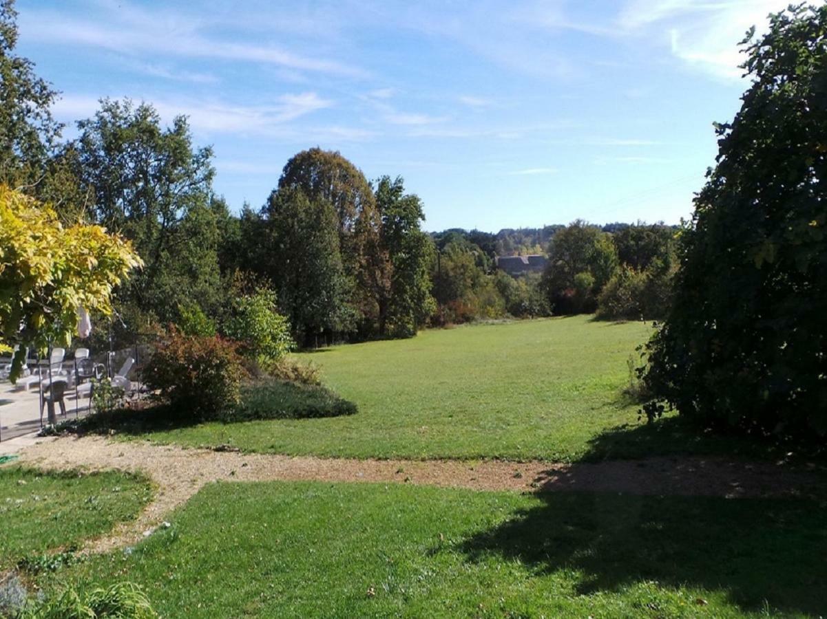Les Coustilles Saint-Alvere Экстерьер фото
